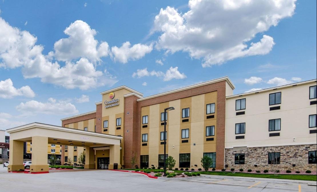 Comfort Inn & Suites Shawnee - Kansas City Exterior photo